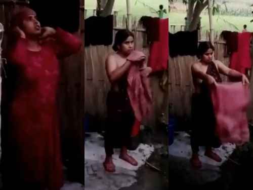 Village Bhabhi Bathing Secretly Captured By Neighbor Boy